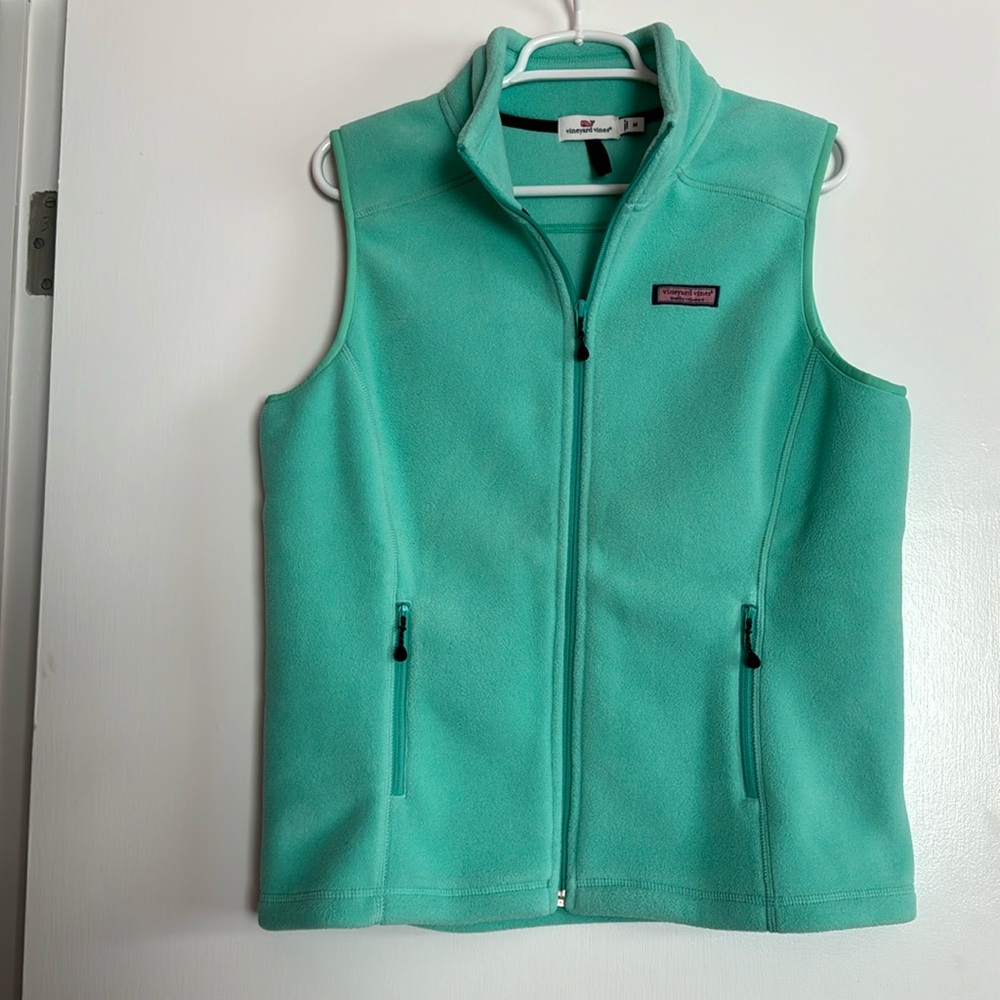 Vineyard Vines women’s fleece vest .